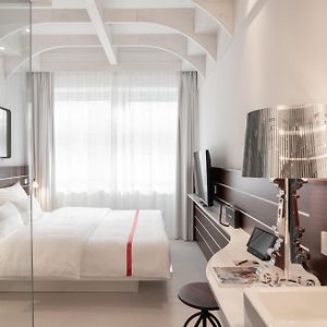 Kamer met een King Size Bed